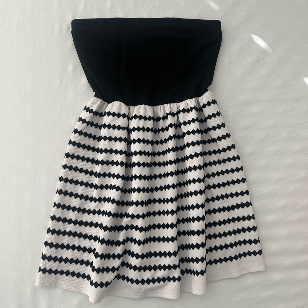 Black and White Strapless Dress